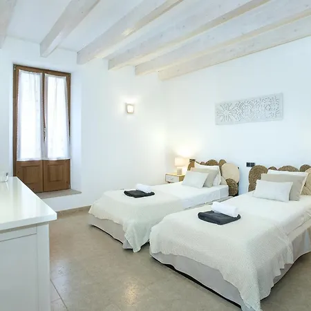Owl Booking Villa Alvarez - 5 Min Walk To Old Town Center Villa *
